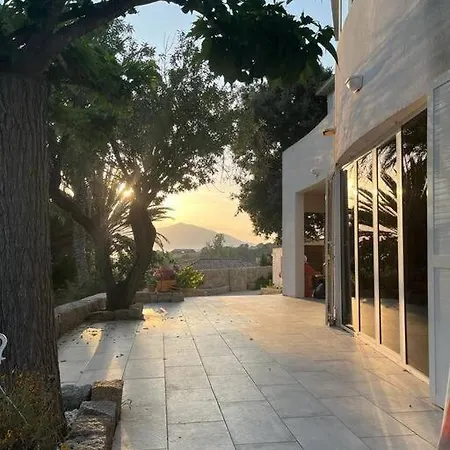 Charmante Vue Et Jardin Villa Porticcio (Corsica)